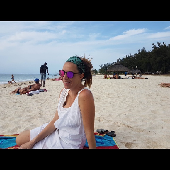 Meet your Posher, Alicia - Picture 1 of 1